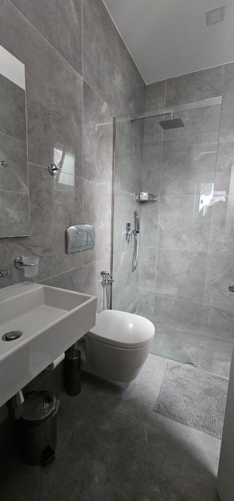 Hotel Edina Apartments By Hp Sarandë 外观 照片