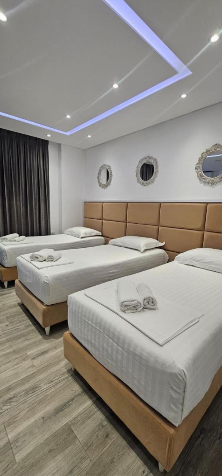 Hotel Edina Apartments By Hp Sarandë 外观 照片